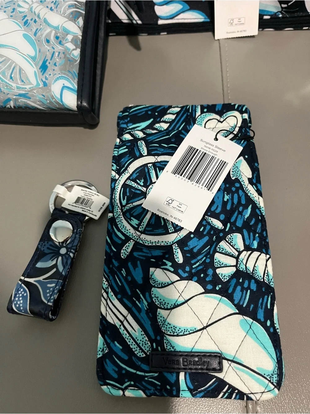 NWT Vera Bradley Shore Enough Tote & Accessory Set